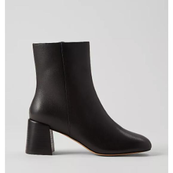 NWOB Ann Taylor black Leather Flare Heel Bootie  9 - Picture 1 of 6